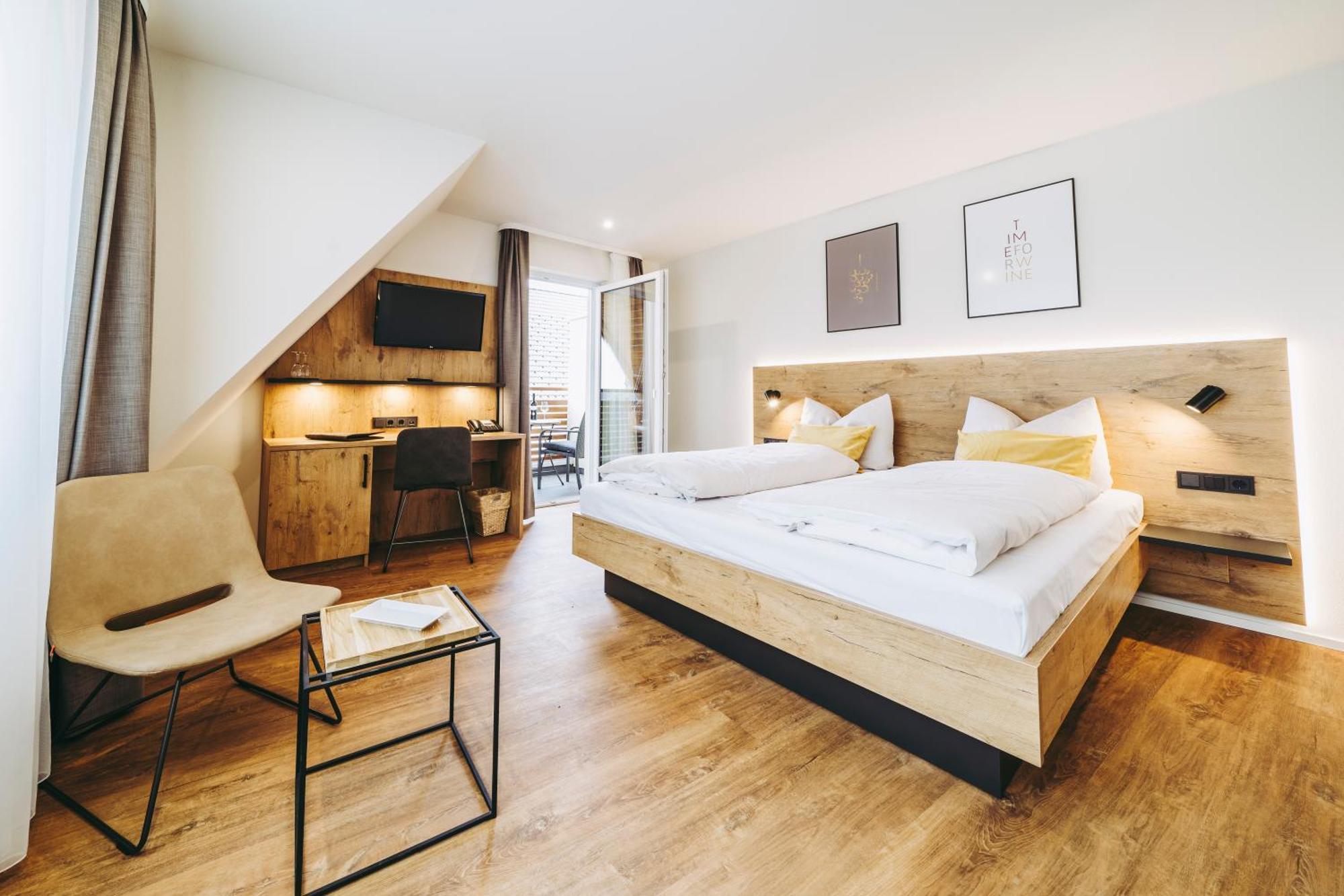 Pflugwirts Hotel Und Gasthaus 오버키르히 외부 사진