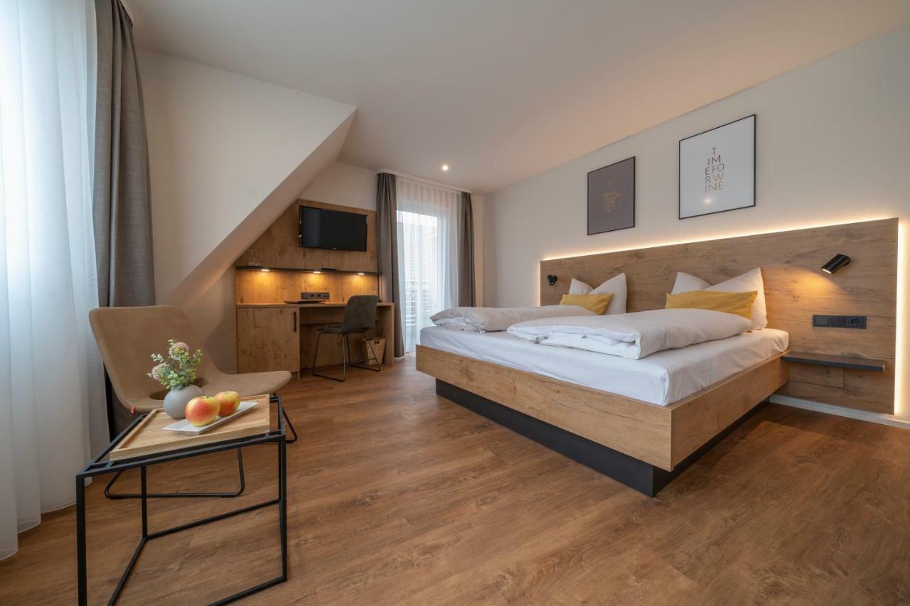 Pflugwirts Hotel Und Gasthaus 오버키르히 외부 사진
