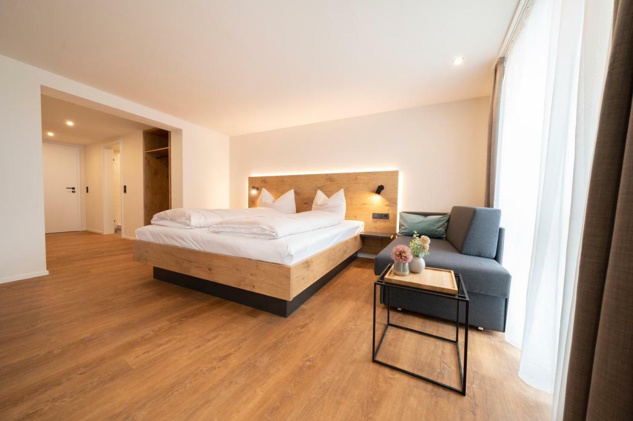 Pflugwirts Hotel Und Gasthaus 오버키르히 외부 사진